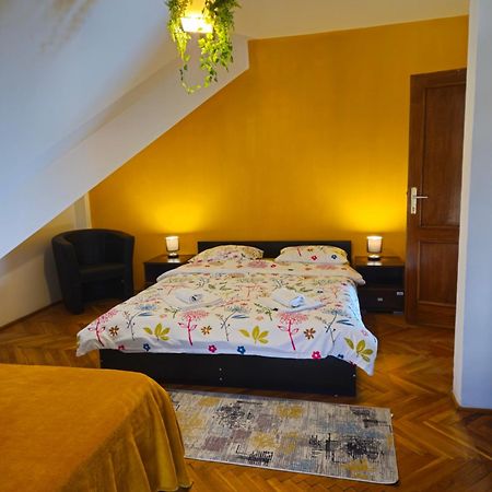 Apartment Zarnesti City Centre Vmp Free Parking Exterior foto