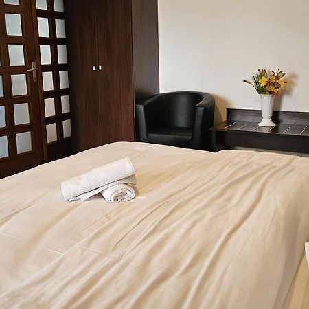 Apartment Zarnesti City Centre Vmp Free Parking Exterior foto