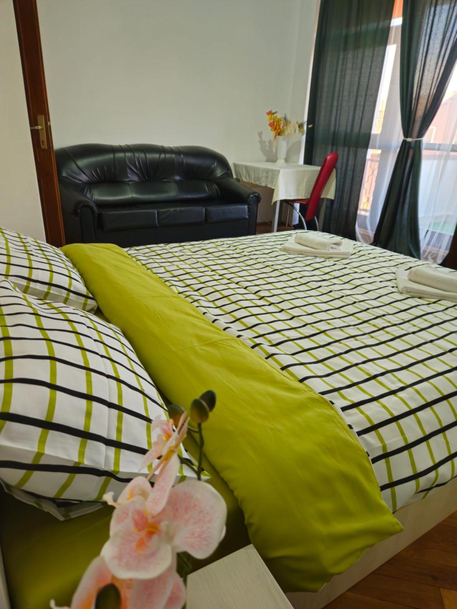 Apartment Zarnesti City Centre Vmp Free Parking Exterior foto
