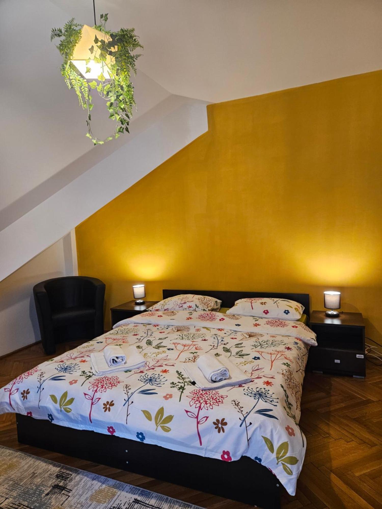 Apartment Zarnesti City Centre Vmp Free Parking Exterior foto
