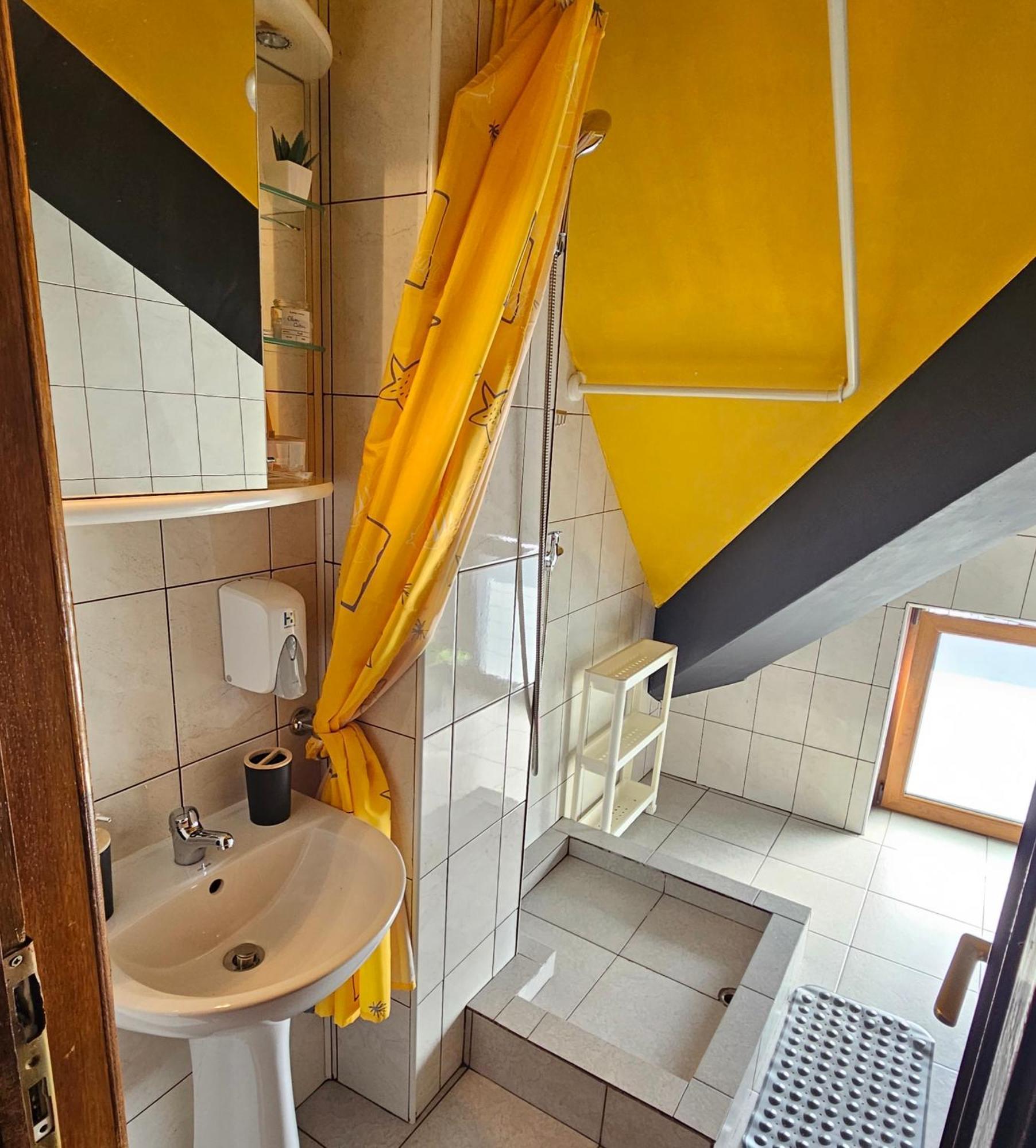 Apartment Zarnesti City Centre Vmp Free Parking Cameră foto